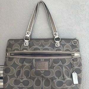 Coach Poppy Collection~ Grey/Beige Bag - Gem
